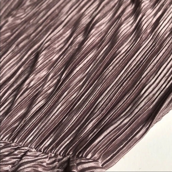 ASOS pleated metallic kaftan maternity top - Picture 4 of 7